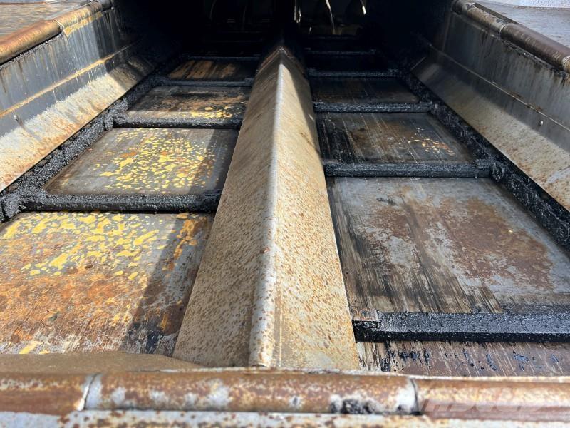  Volvo-ABG 6870 Машини за асфалт