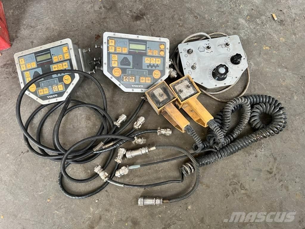 Volvo ABG P 7820 C Машини за асфалт