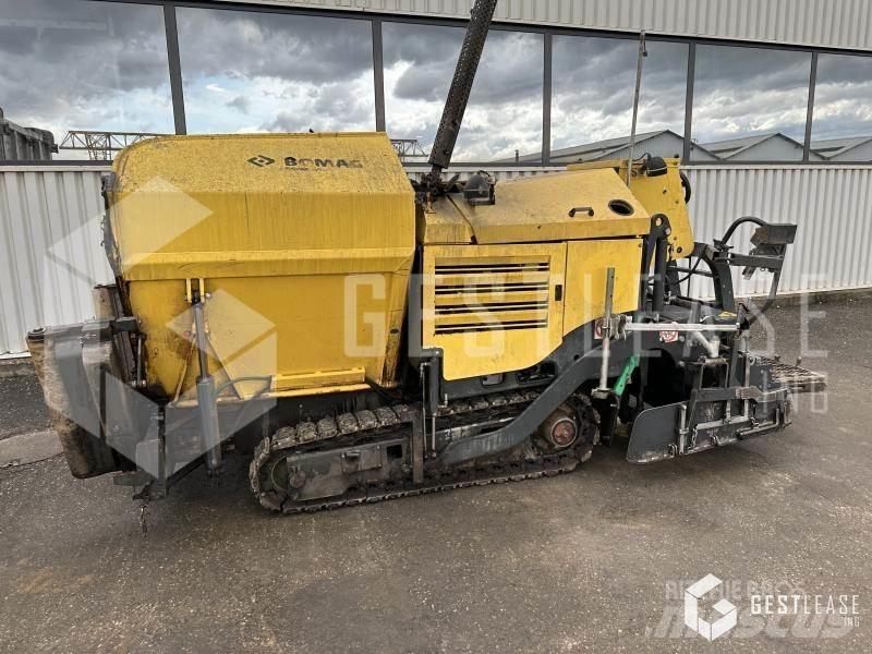 Bomag BF223C Машини за асфалт