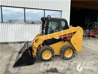 CAT 236D Мини товарачи