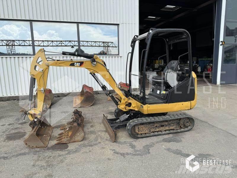 CAT 301.7D Мини екскаватори < 7 т