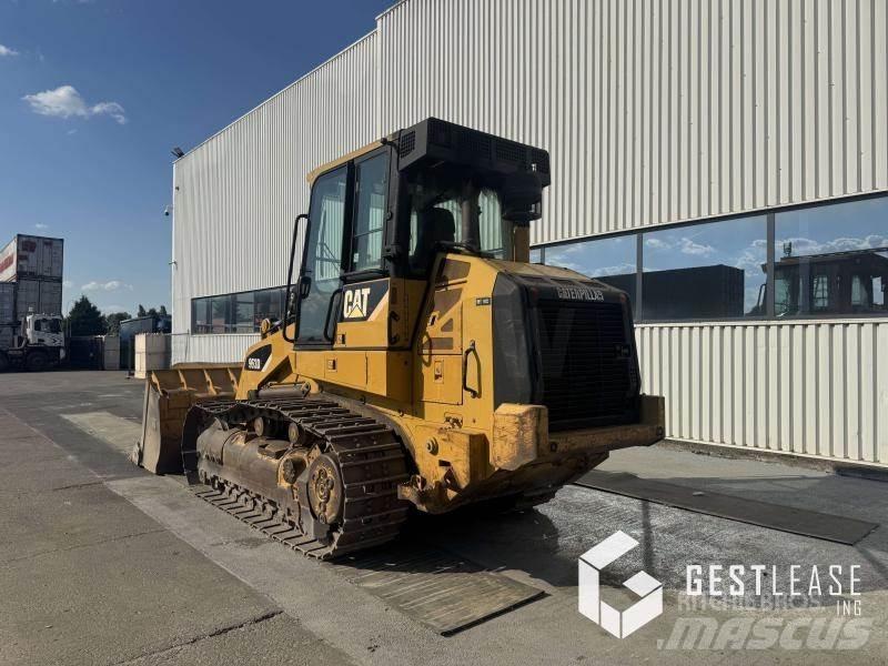 CAT 963D Верижен товарач