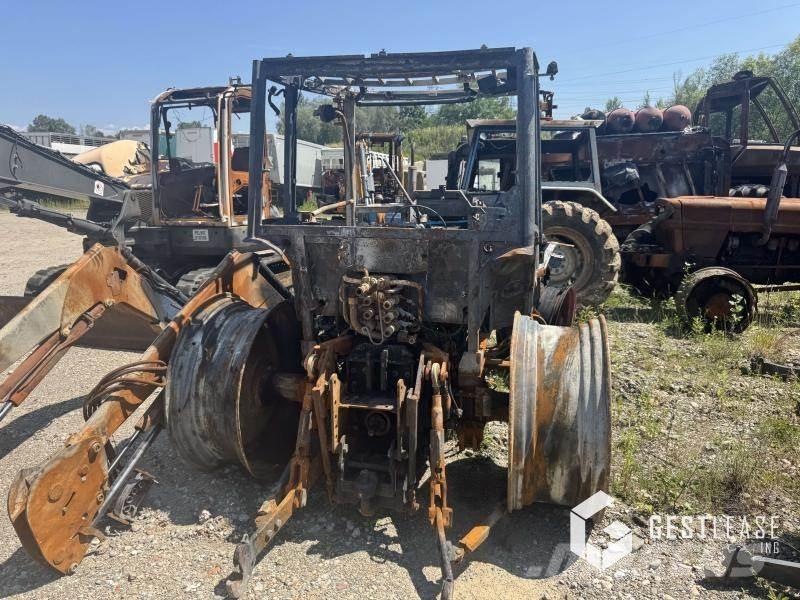 CLAAS Axos 340 Трактори