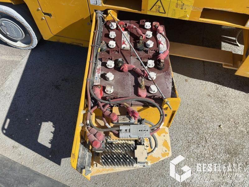 Genie GS-2646 Съчленени стрелови подемници