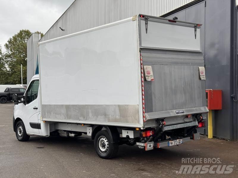 Renault Master Фургони

