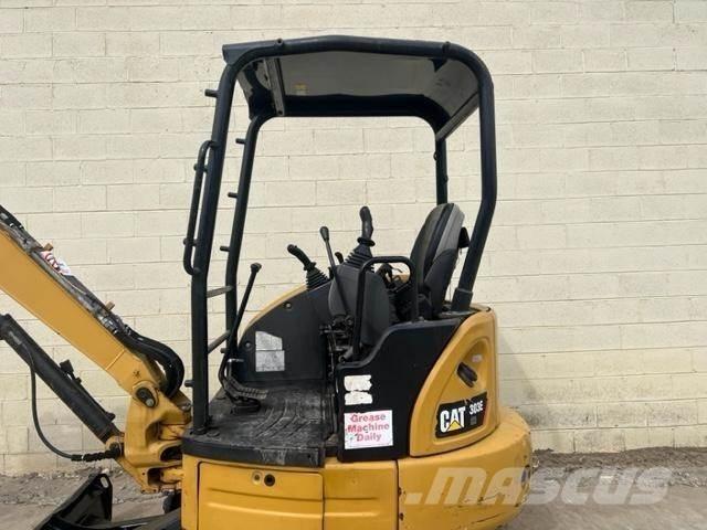 CAT 303E CR Мини екскаватори < 7 т