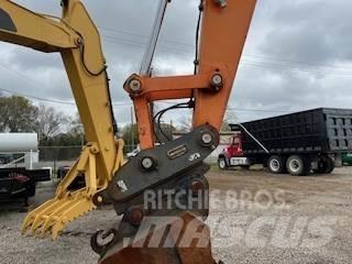 Doosan DX225LC Верижен екскаватор