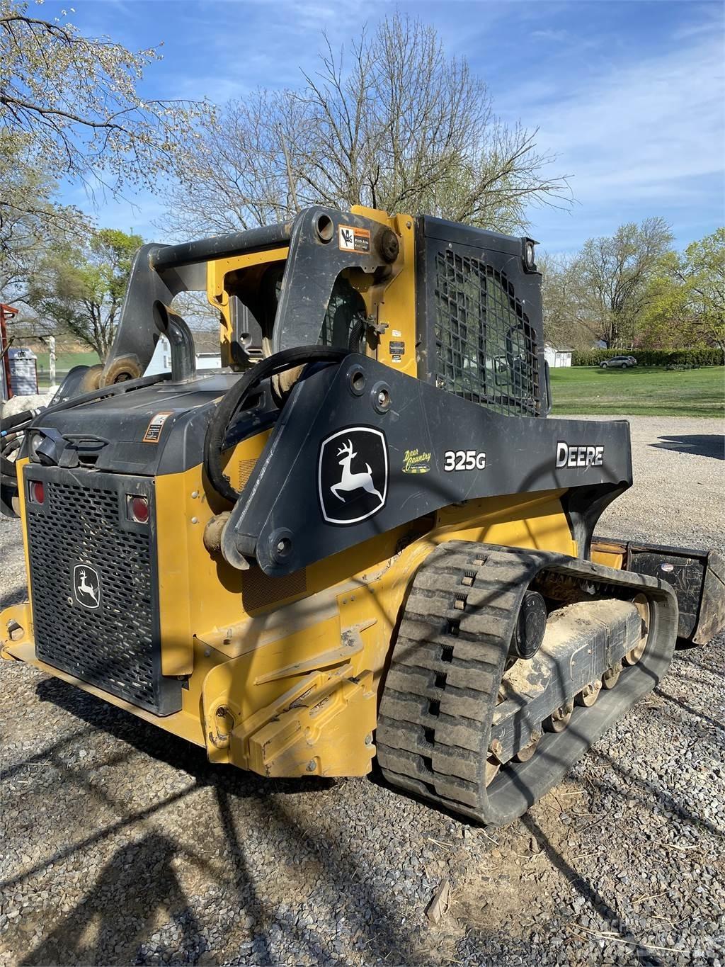 John Deere 325G Мини товарачи
