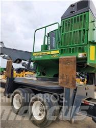 John Deere 437E Верижен товарач