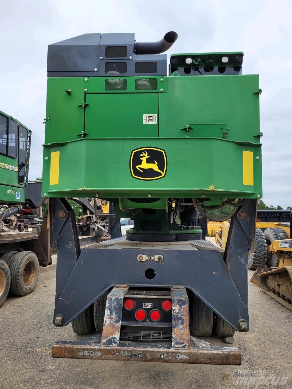 John Deere 437E Верижен товарач