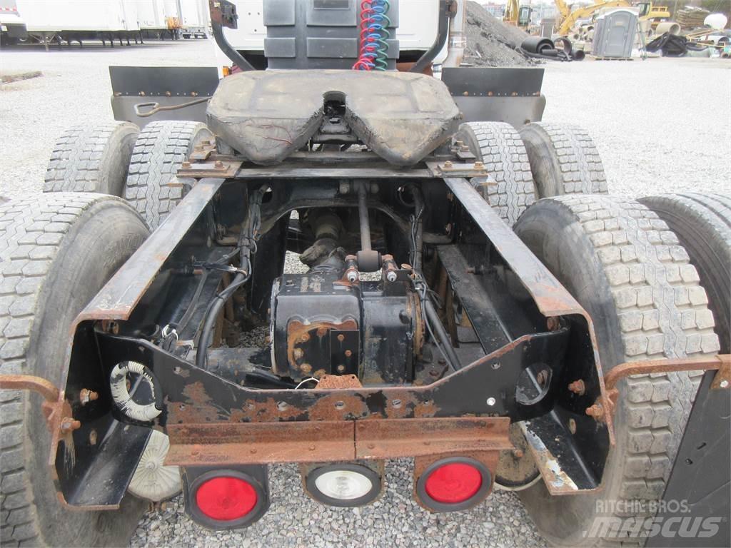 Mack CHN613 Влекачи