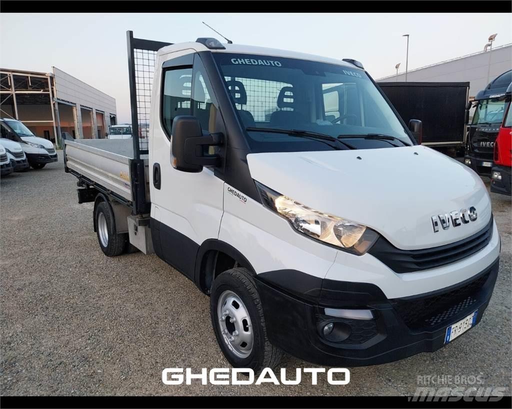 Iveco 35C14 Фургони
