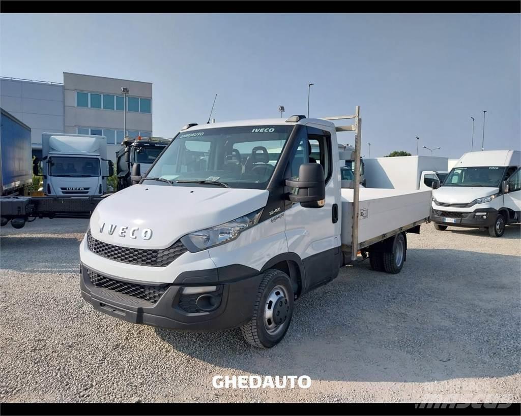 Iveco 35C15 Фургони
