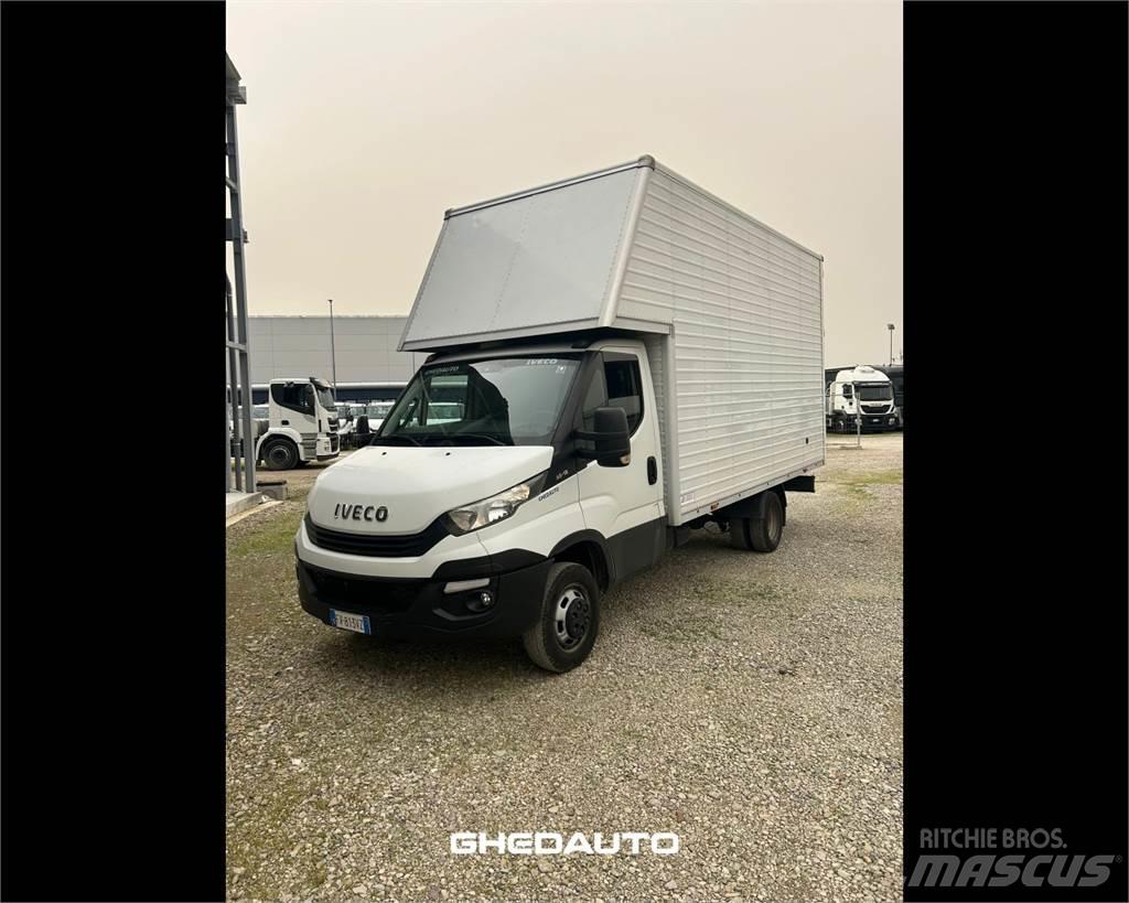 Iveco 35C18 Фургони
