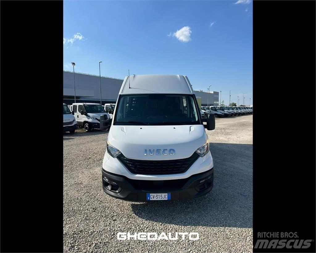 Iveco 35S16 Фургони
