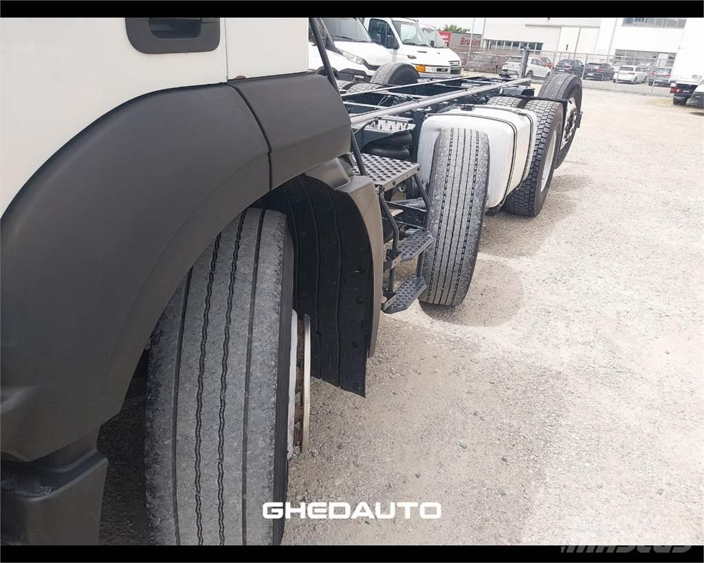 Iveco AD440S42 Каросерии