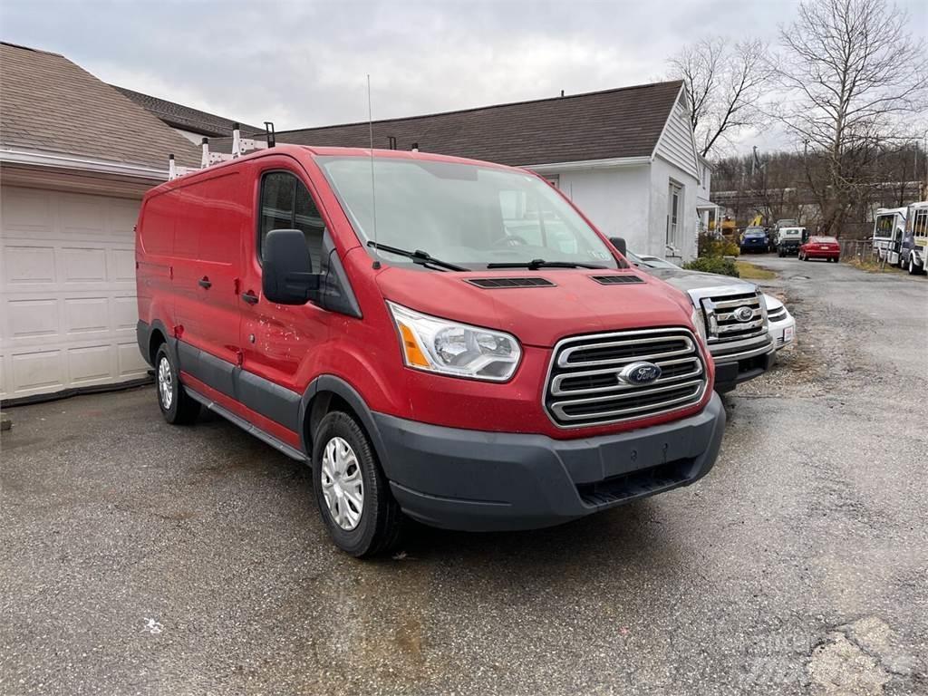 Ford Transit Фургони
