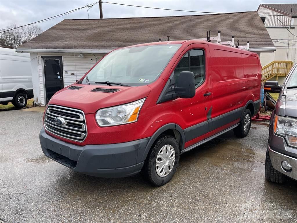 Ford Transit Фургони
