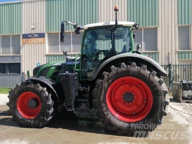Fendt 718 VARIO Трактори