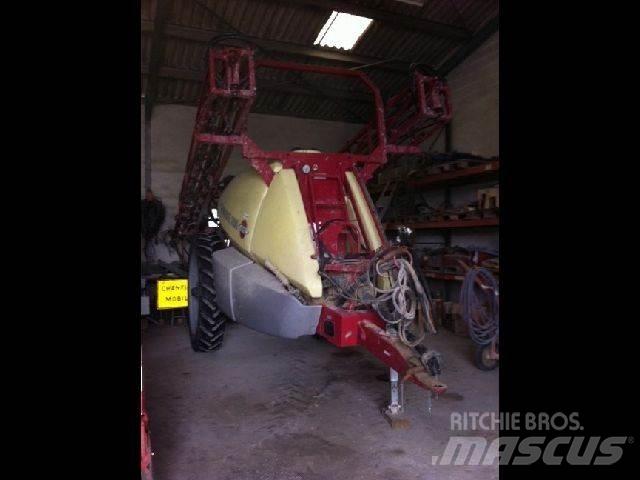Hardi COMMANDER Прикачни пръскачки
