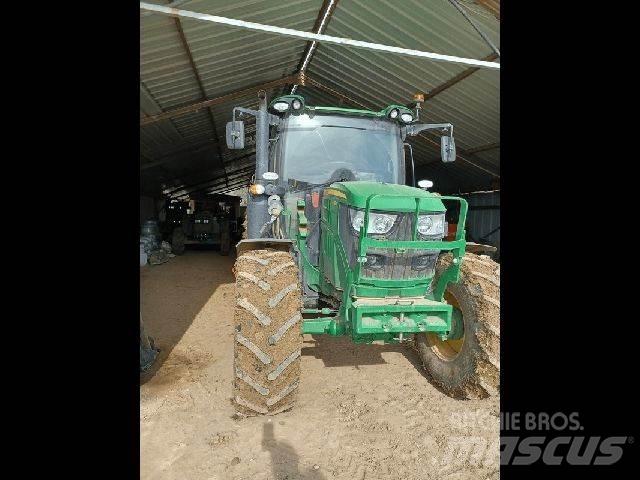 John Deere 6110R Трактори