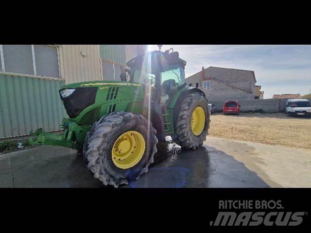 John Deere 6210 R Трактори