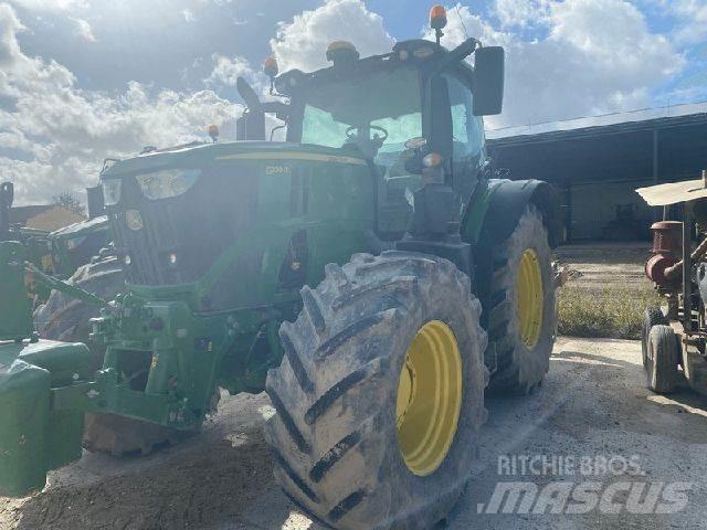 John Deere 6230R Трактори