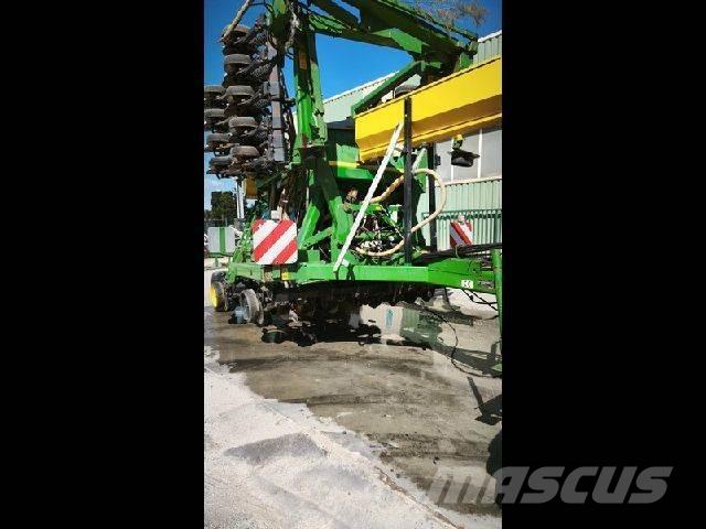 John Deere 750A Други машини за сеене и аксесоари