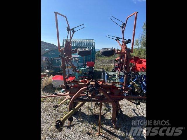 Kuhn GF5001MH Гребла и сенообръщачки