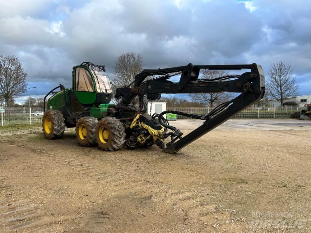 John Deere 1270E Секачи
