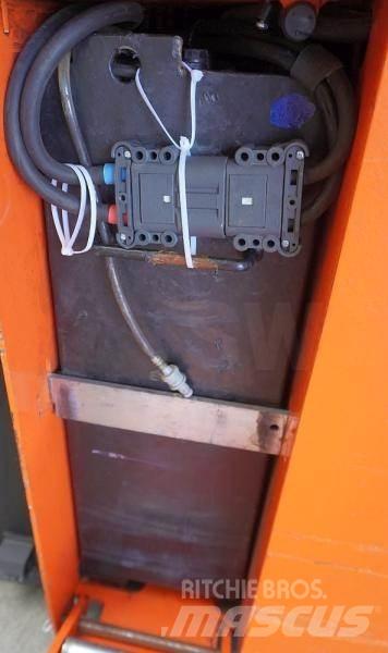 BT SRE135 Самоходни товарачи