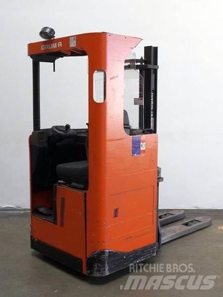 BT SRE135 Самоходни товарачи