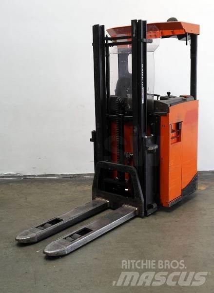 BT SRE135 Самоходни товарачи