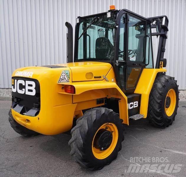 JCB 940-4 Камиони за херавни местности