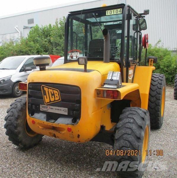 JCB 940-4 Камиони за херавни местности
