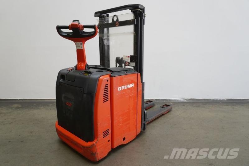 Linde D 12 133 Самоходни товарачи