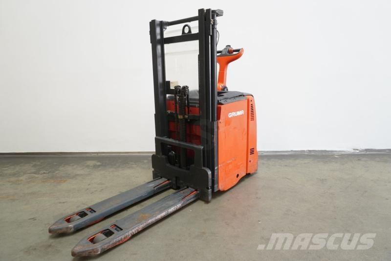 Linde D 12 133 Самоходни товарачи