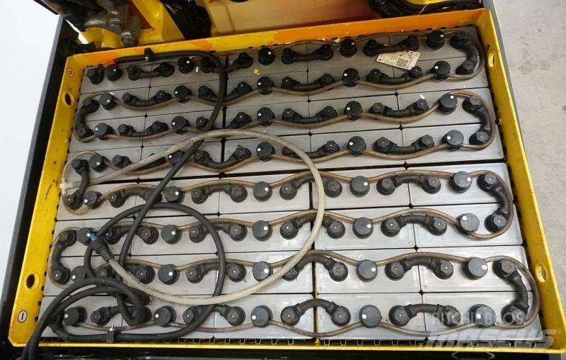 Linde E 30 387 Електрически вилични кари-повдигачи