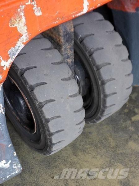 Toyota 7FBEF16 Вилични кари-повдигачи - други