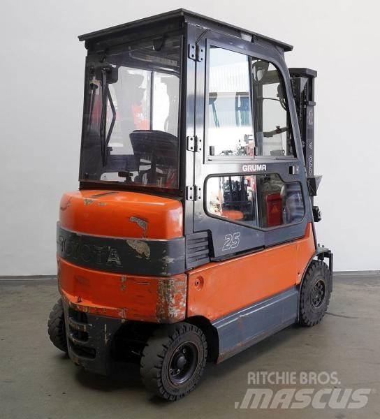 Toyota 7FBMF25 Вилични кари-повдигачи - други