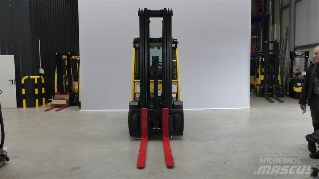 Hyster H3.5FTD Дизелови камиони
