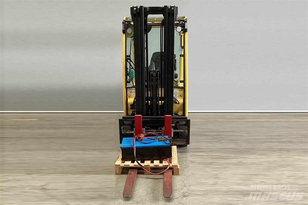 Hyster J1.6XN Електрически вилични кари-повдигачи