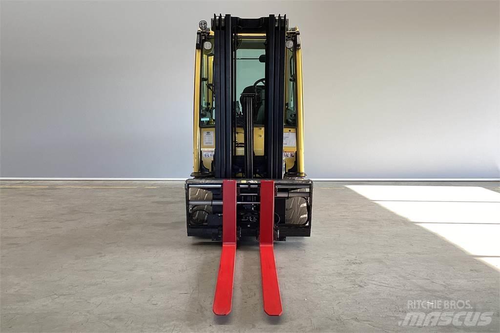 Hyster J3.50XN Електрически вилични кари-повдигачи