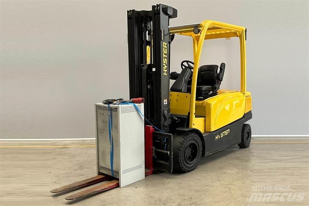 Hyster J3.5XN Електрически вилични кари-повдигачи