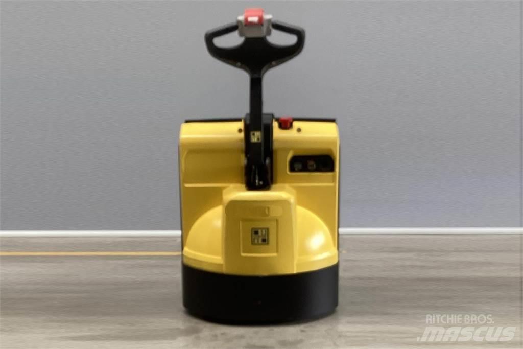 Hyster P1.6 Колички високоповдигачи с теглич