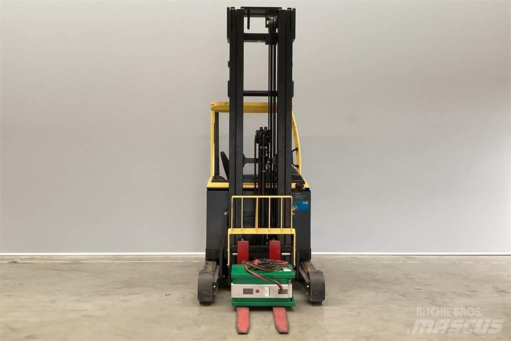 Hyster R1.4 Ретрак/ Високоповдигач с изместване на вилката напред