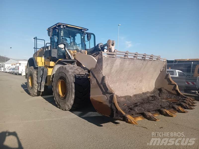 CAT 972K Колесни товарачи