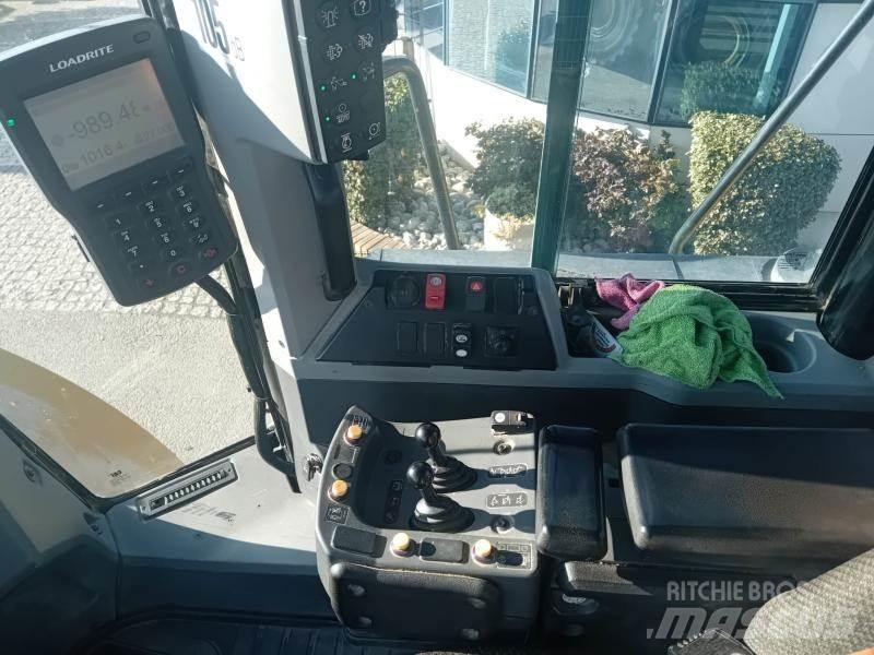 CAT 972K Колесни товарачи