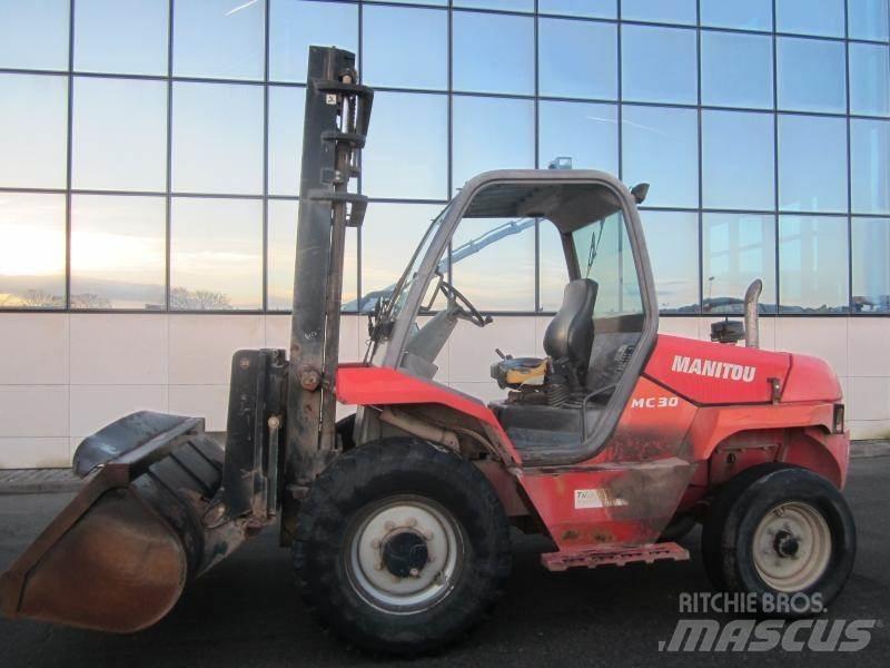 Manitou MC30 Вилични кари-повдигачи - други