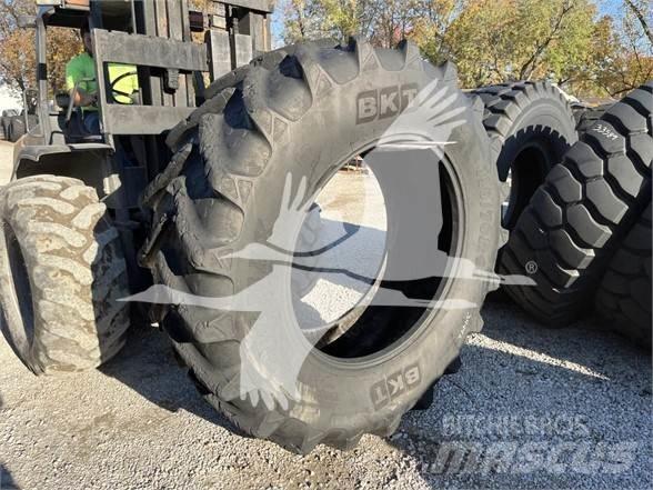 BKT 710/70R42 Строителство - Други